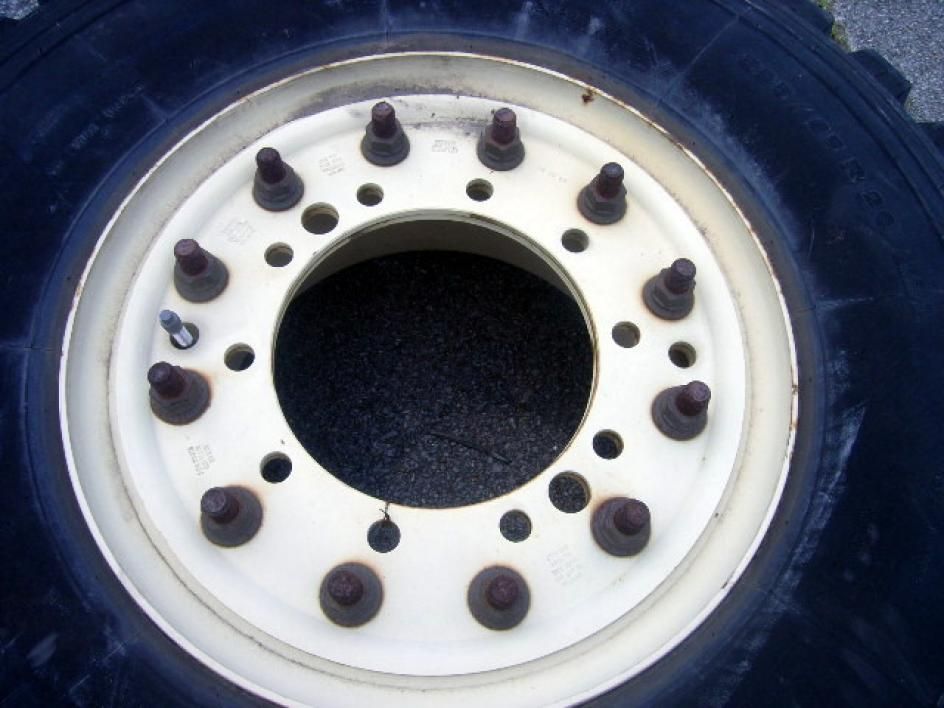 Military MRAP 395/85R20 Tire wheel adapter m35A2 M35a3 M35 2.5 Ton